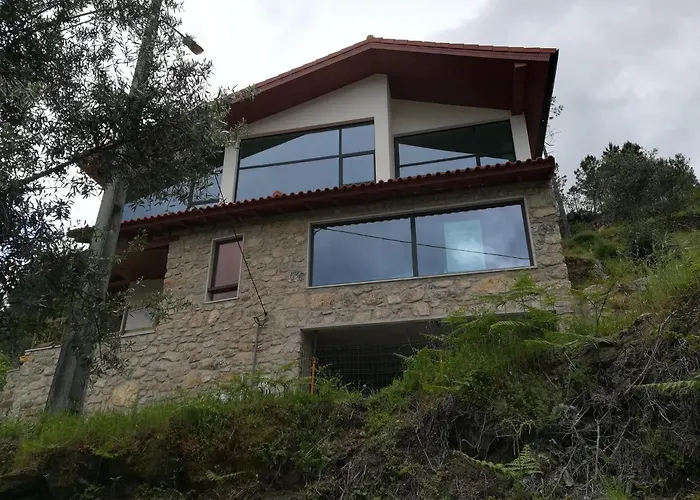 Unhais Valley - Unhais Da Serra
