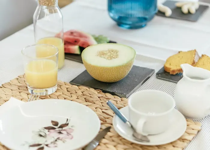 Unhais Valley - ウニャイス・ダ・セーラ